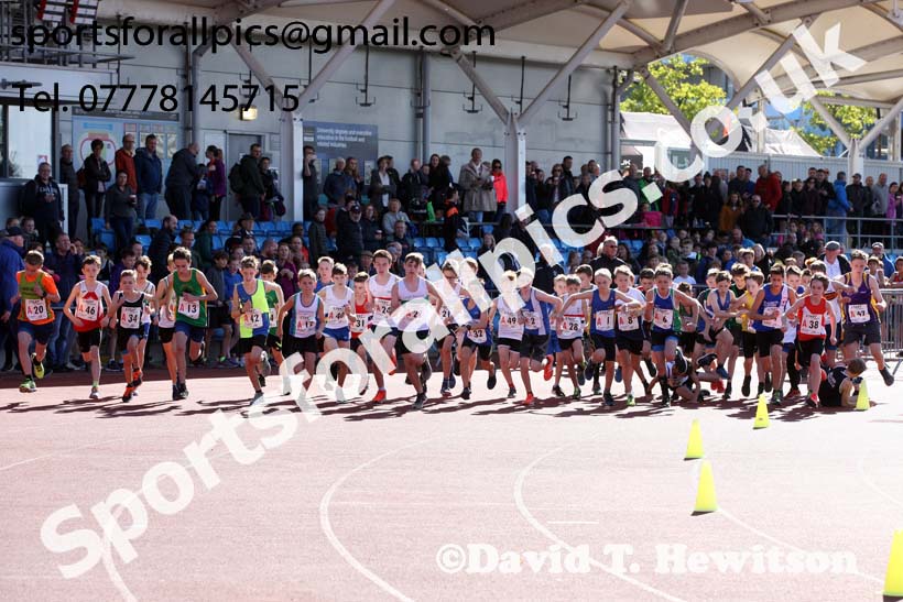 Boys under-13s  Northern 3 Stage Road Relay, SportsCity, Manchester. Photo: David T. Hewitson/Sports for All Pics